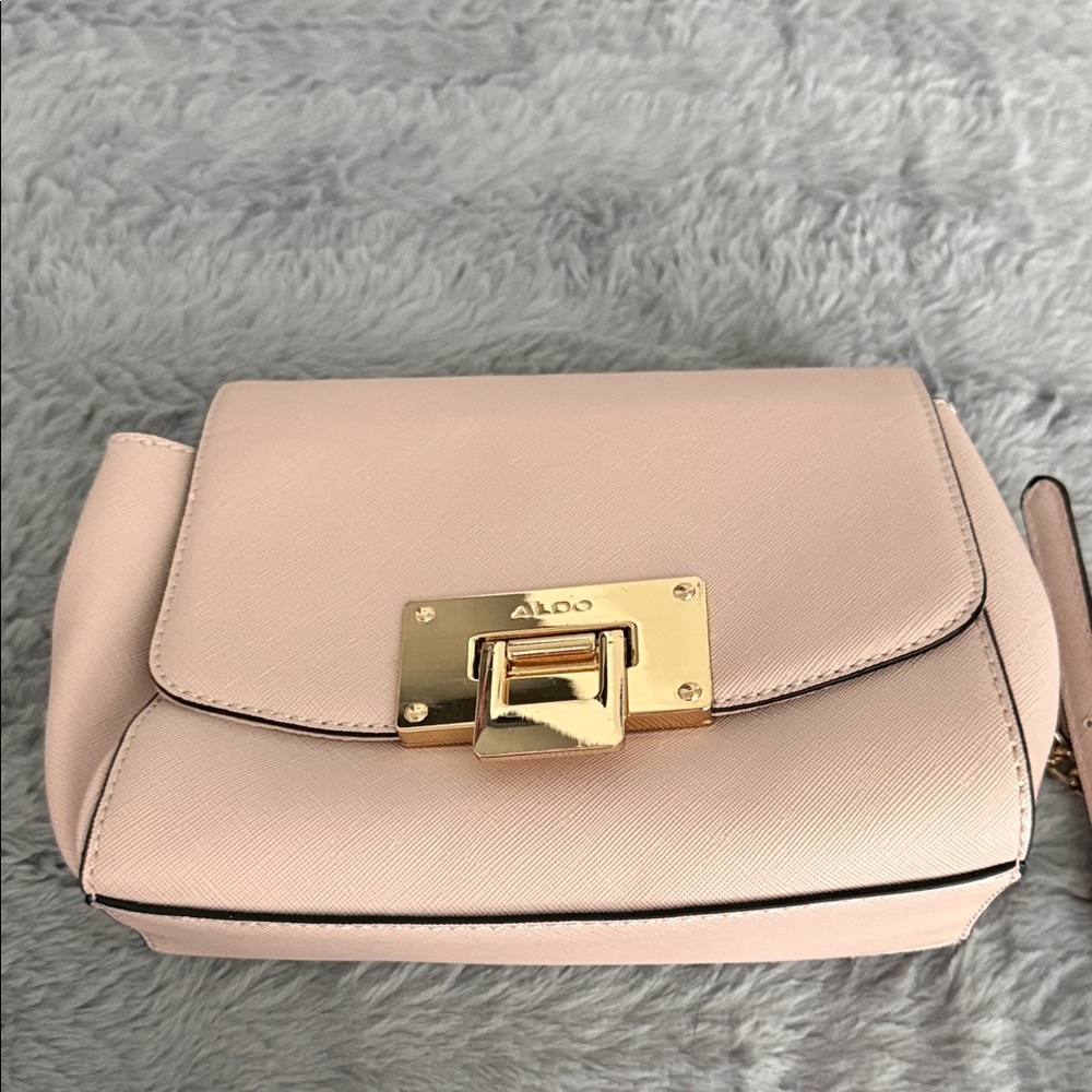 Aldo Blush Crossbody Bag with Gold Accents - Elegant and Versatile